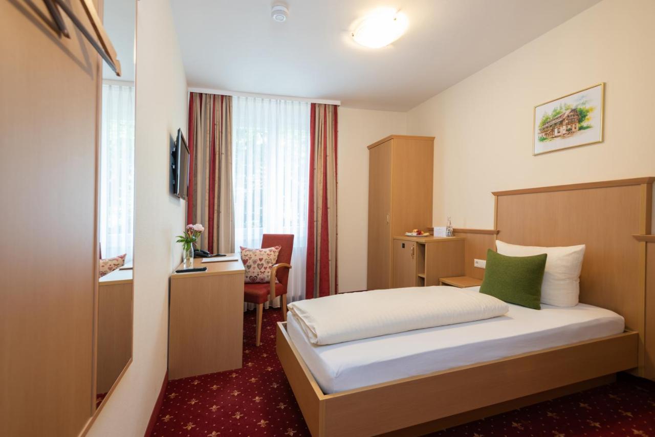 Waldhotel Forellenhof Баден-Баден Екстериор снимка