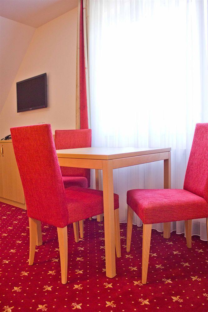 Waldhotel Forellenhof Баден-Баден Екстериор снимка