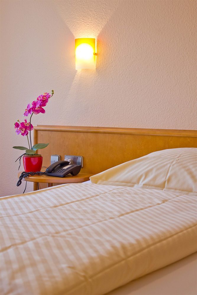Waldhotel Forellenhof Баден-Баден Екстериор снимка