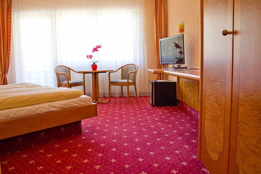Waldhotel Forellenhof Баден-Баден Екстериор снимка