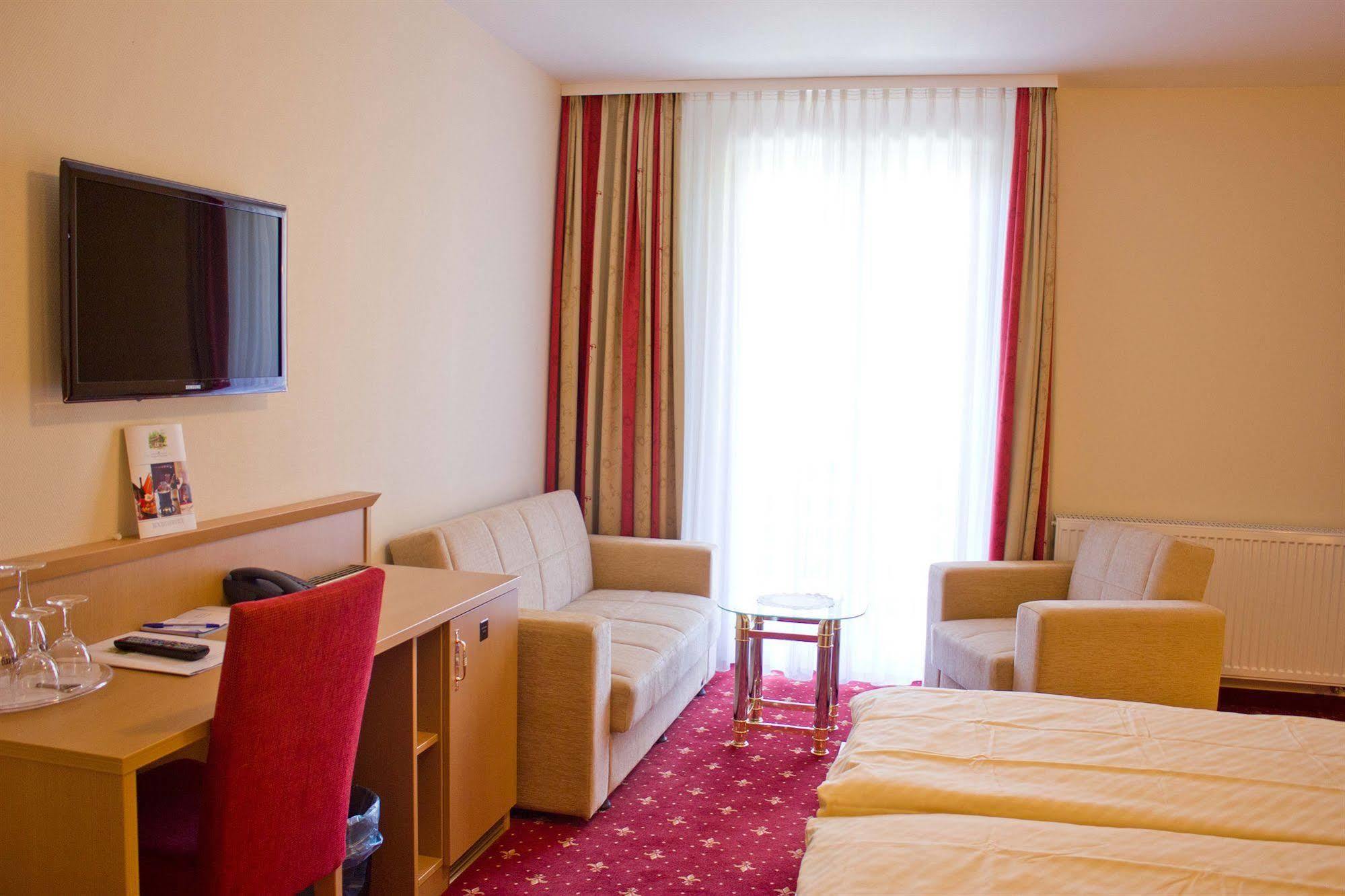 Waldhotel Forellenhof Баден-Баден Екстериор снимка