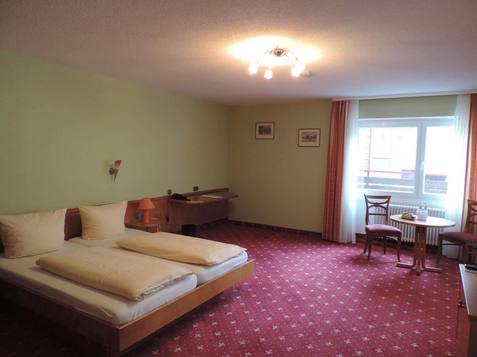 Waldhotel Forellenhof Баден-Баден Екстериор снимка
