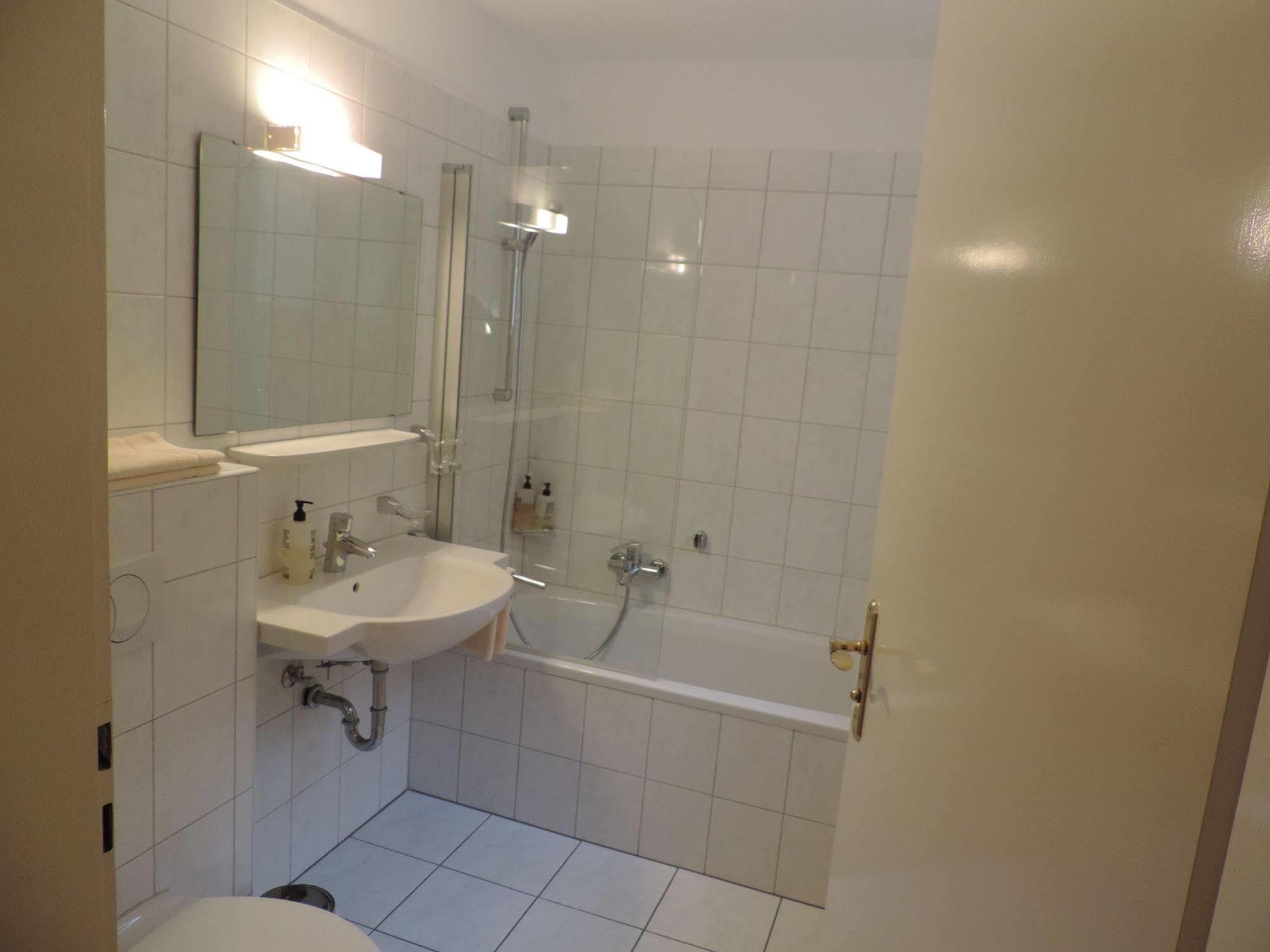 Waldhotel Forellenhof Баден-Баден Екстериор снимка